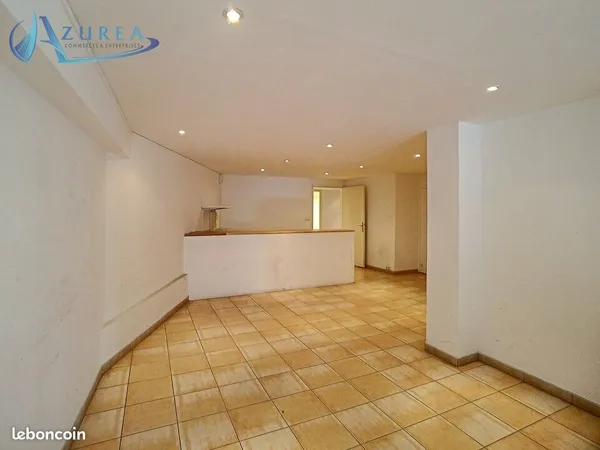 LOCAL COMMERCIAL 110 m² NICE