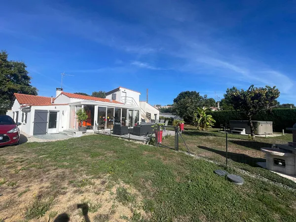 Longère ou corps de ferme 6 pièces 157 m²
