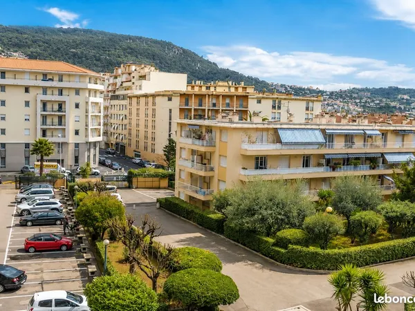 Studio Investisseur Pasteur Tram Loué 605euros