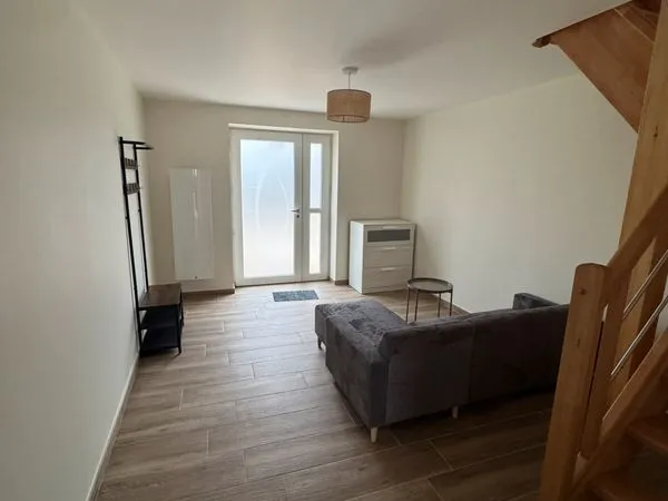 Location T2 duplex meublé à DRY