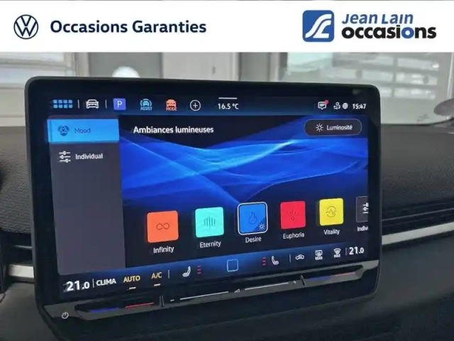 Volkswagen T-Roc 1.5 etsi evo2 hybrid 150 ch dsg7 — photo 23