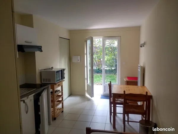 Studio meublé Colomiers 18 m2