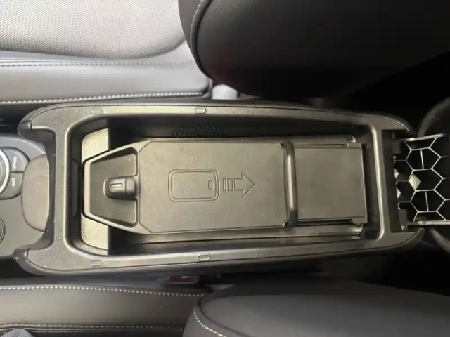 Mini Mini hatch 3 portes cooper se 184 ch — photo 24