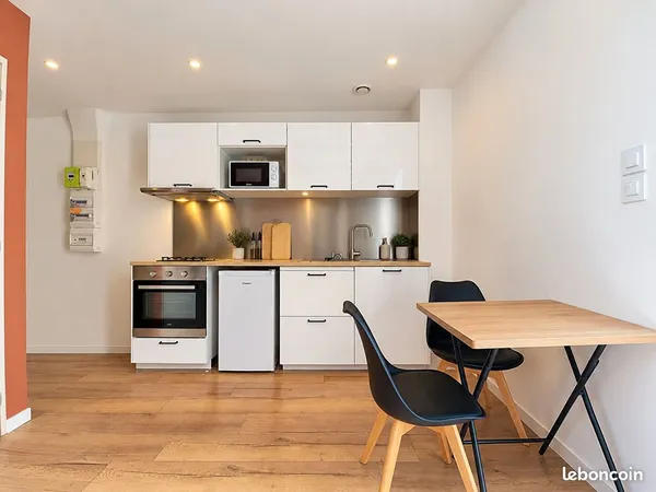 Studio 1 pièce 20 m²