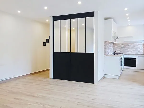 T2 Moderne & Rénové de 45,62 m² - Chalon-sur-Saône (Secteur Gare / Hôpital)