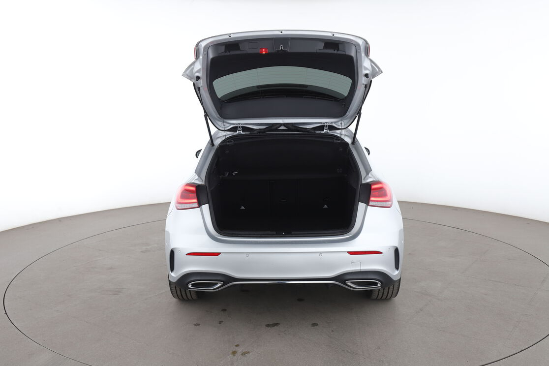 Mercedes-Benz Classe A 250 e AMG Line 8G-DCT — photo 15