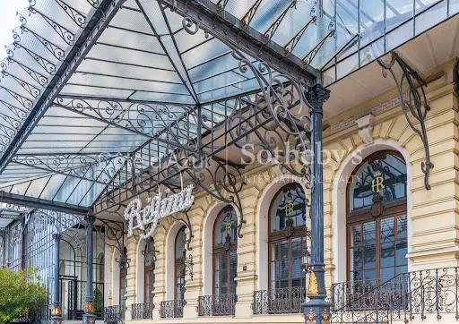 Loft 12 pièces 735 m²