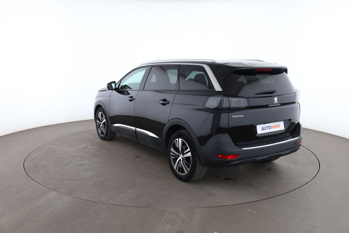 Peugeot 5008 1.5 Blue-HDi Allure — photo 3