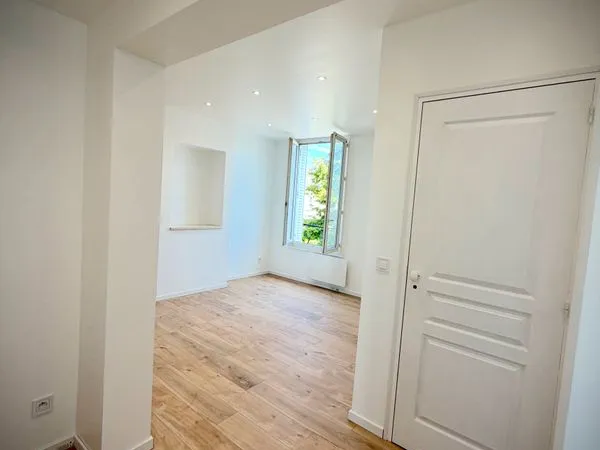 T3 meublé 54 m² entièrement rénové - Chantilly proche gare