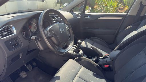 Citroen C4 1.2 Pure Tech 130 - Dynamic – 2015 – 55821 km – Essence – Boîte Manuelle — photo 30
