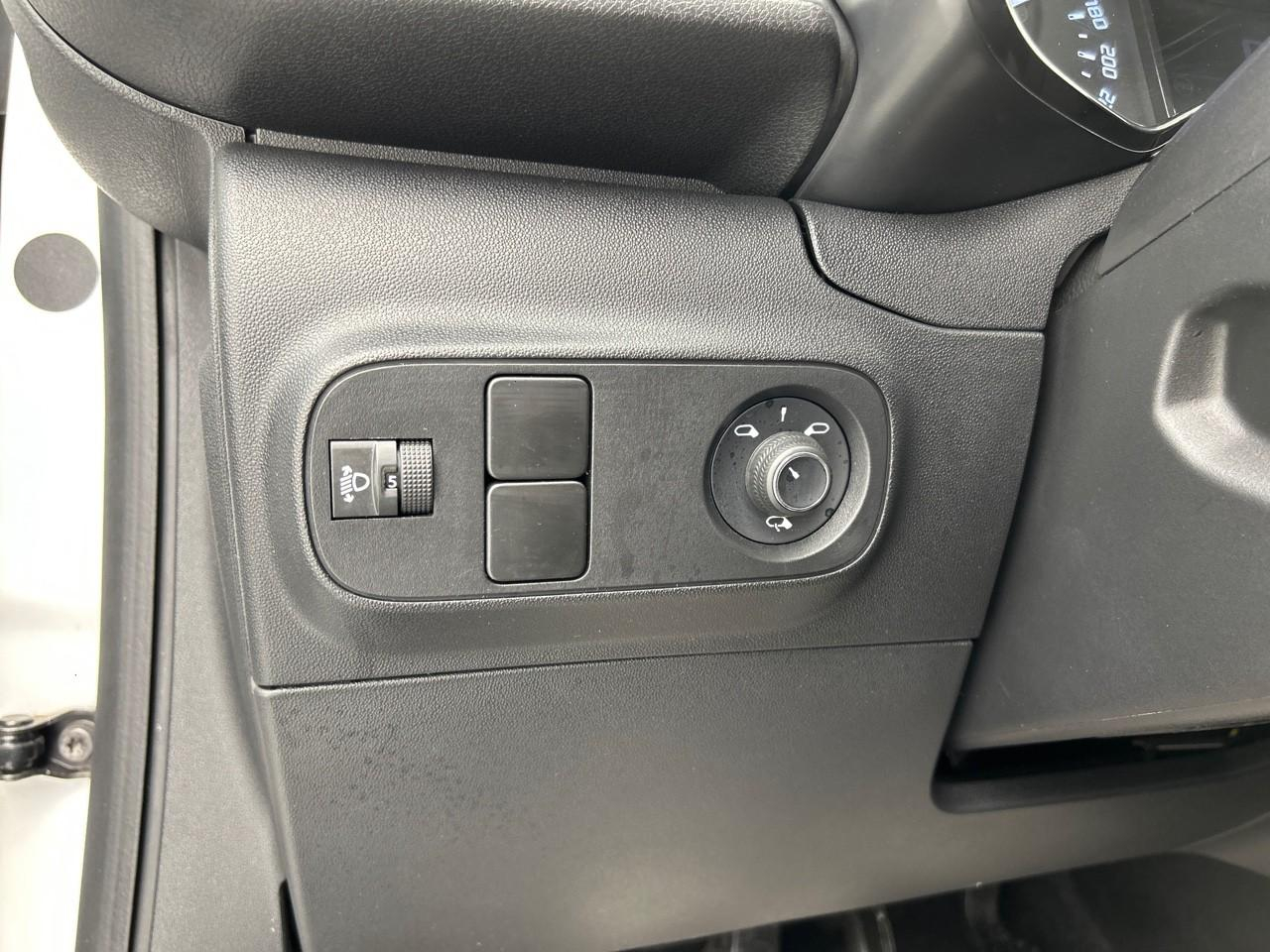 Citroën C3 puretech 83 s&s bvm5 shine — photo 21