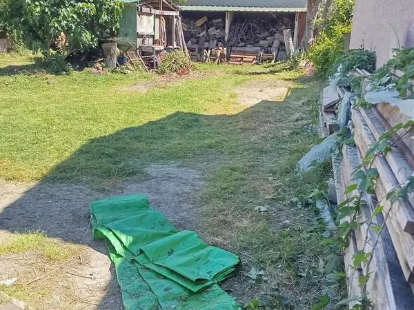 Terrain 230 m²