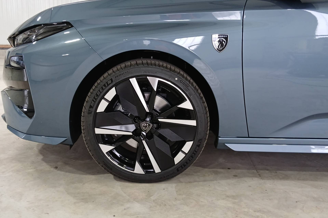 Peugeot 308 SW — photo 9
