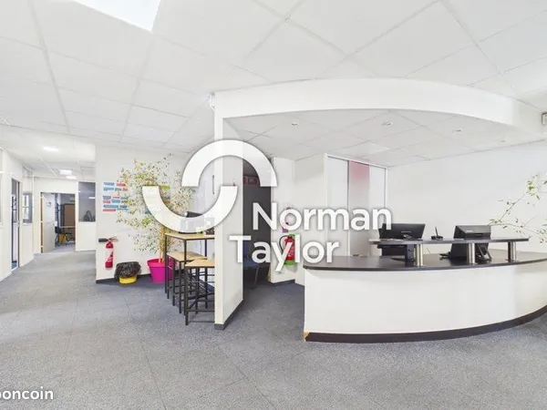 Bureaux 221 m²