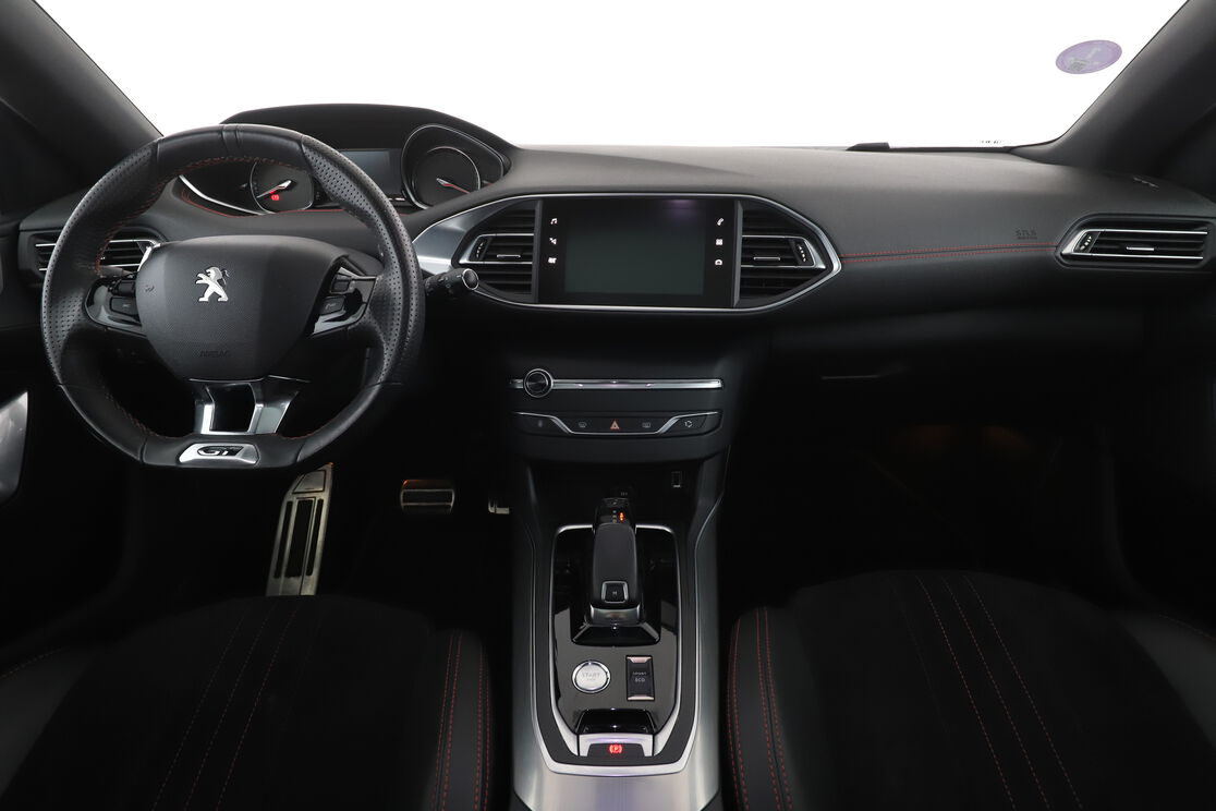 Peugeot 308 SW 1.6 PureTech GT EAT8 — photo 11