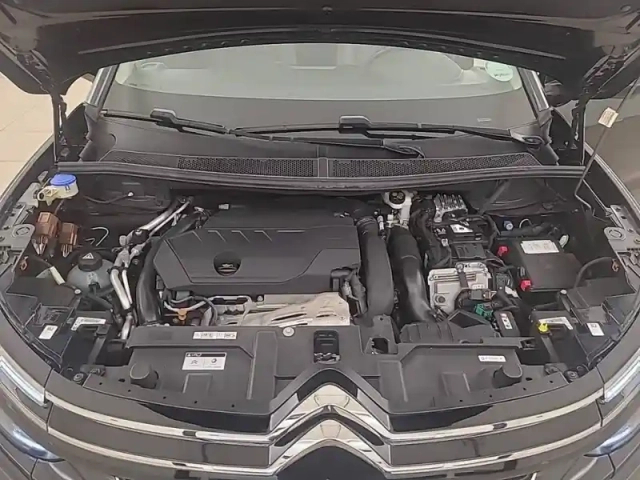 Citroën C5 Aircross hybride rechargeable 225 s&amp;s e-eat8 — photo 53