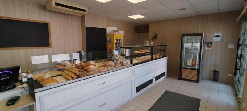 Photo 6