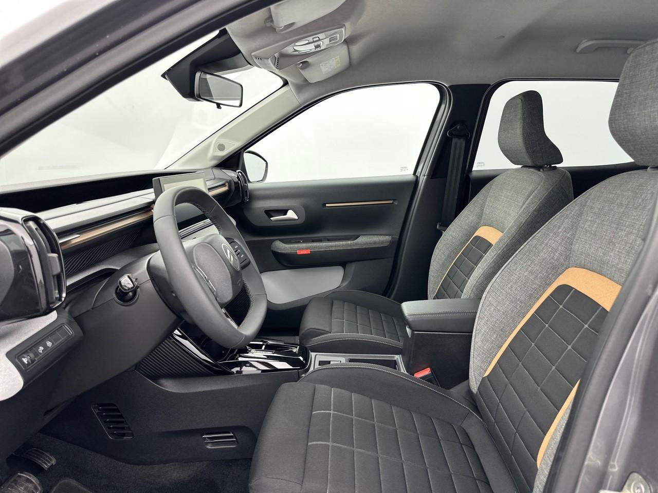 Citroën C3 Aircross hybride 145 ch aut plus — photo 10