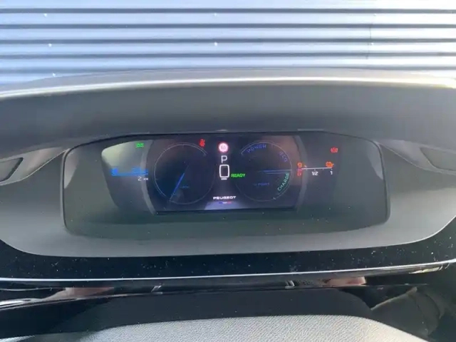 Peugeot 308 electrique 54 kwh 156ch — photo 10