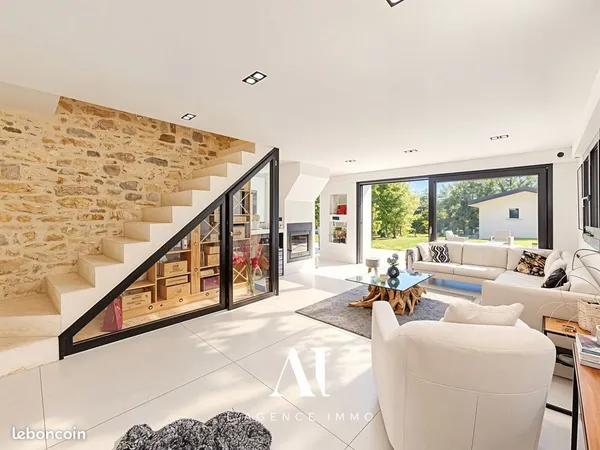 Propriété 8 pièces 150 m²