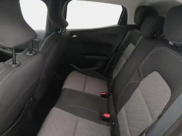 Renault Clio 1.0 tce 90ch evolution — photo 12