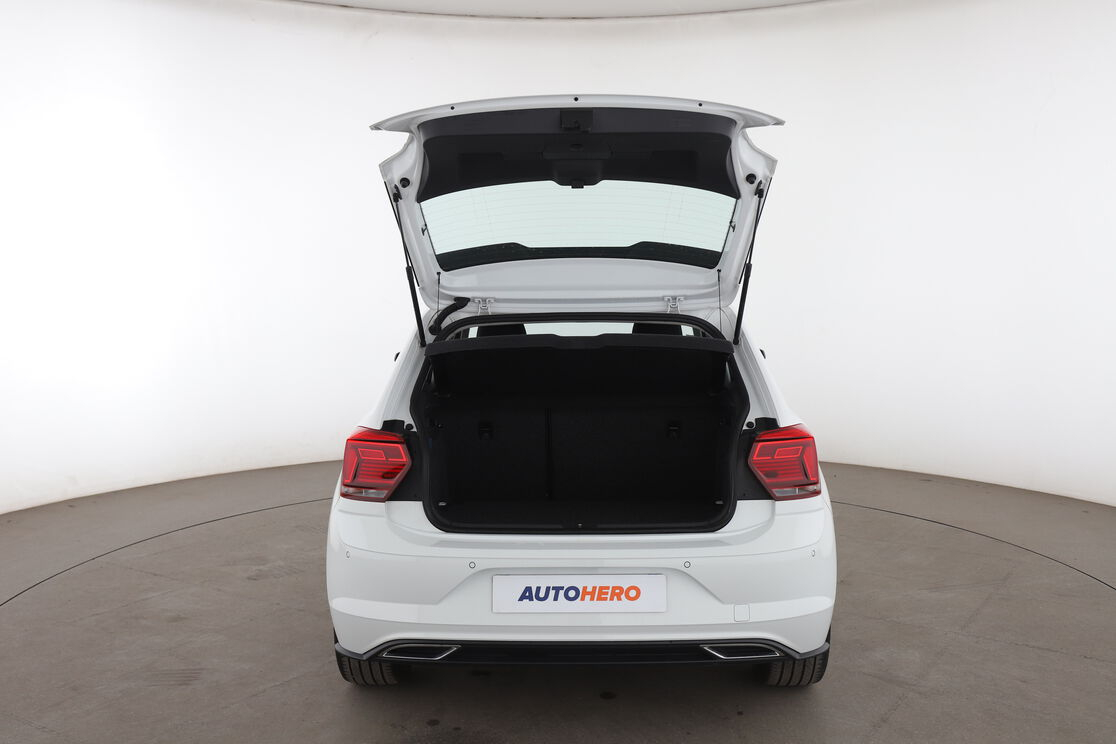 Volkswagen Polo 1.0 TSI R-Line DSG7 — photo 15