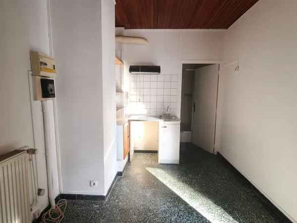 Studio 1 pièce 13 m²