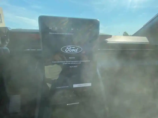 Ford Explorer 286ch extended range 79kwh pack collection rwd — photo 4