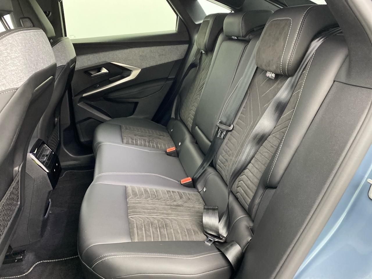 Peugeot 3008 hybrid 145 e-dcs6 gt — photo 10