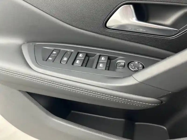 Peugeot 308 puretech 130ch s&amp;s eat8 — photo 15