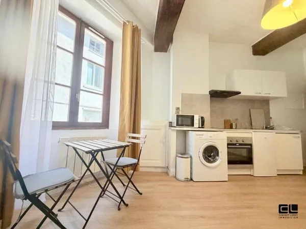Studio 1 pièce 17 m²