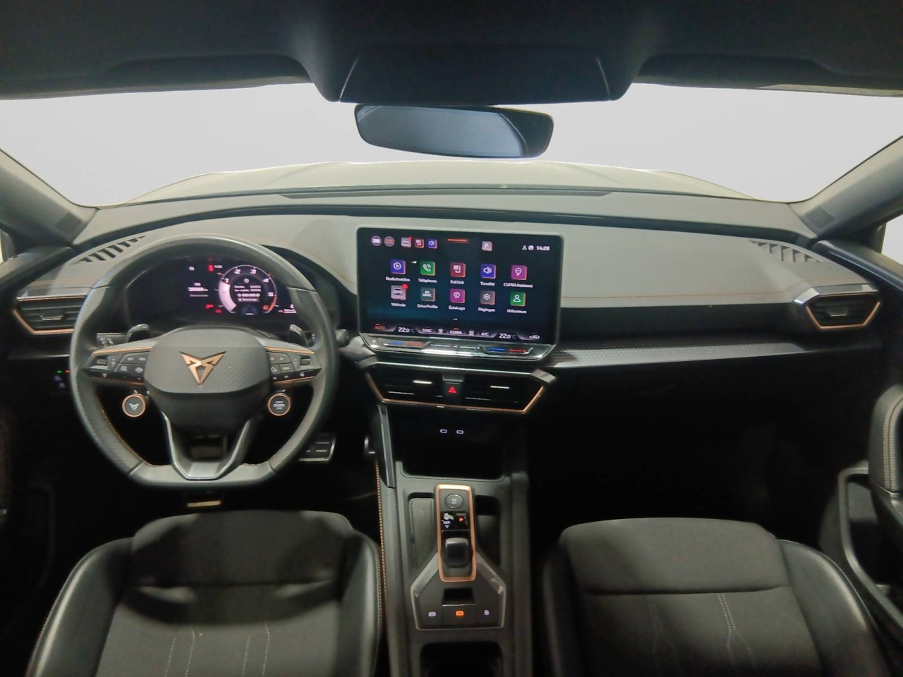 Cupra Leon — photo 13