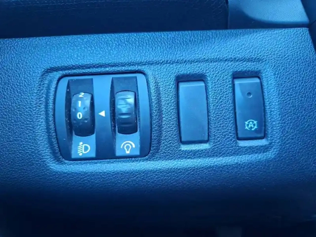 Renault Clio dci 90 e6c — photo 39