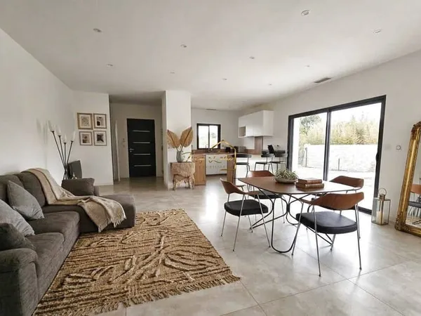Maison de plain-pied 4 pièces 110 m²