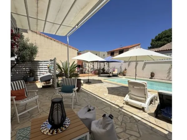Roussillon Maison 4 faces bord de mer