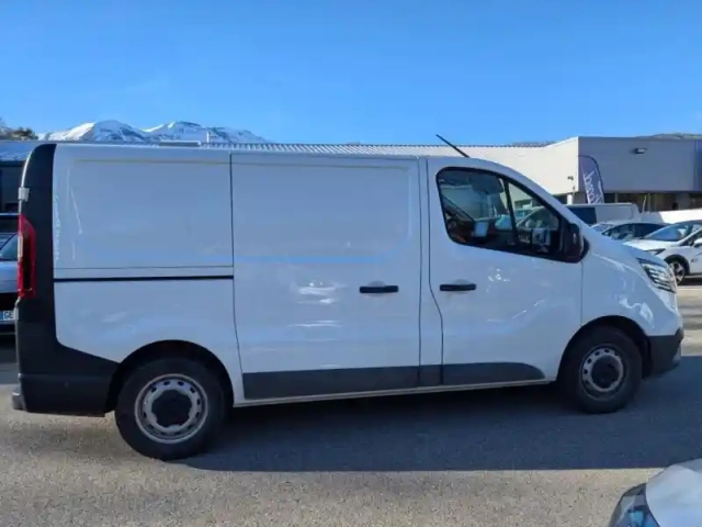 Renault Trafic fg l1h1 2t8 2.0 blue dci 150ch extra -24 — photo 11
