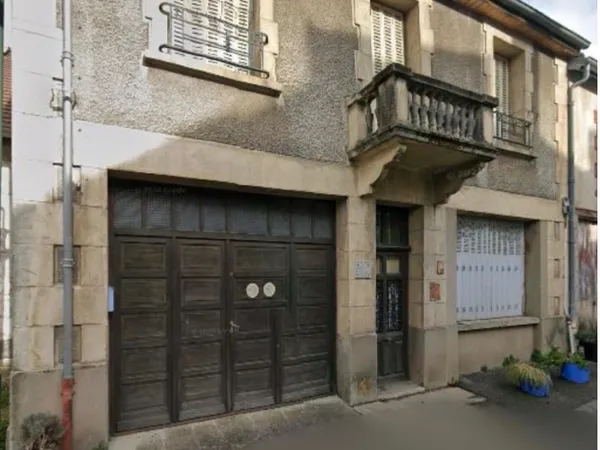 Maison familiale de caractère, 149 m2 habitables sur 1275 m2 de terrain.