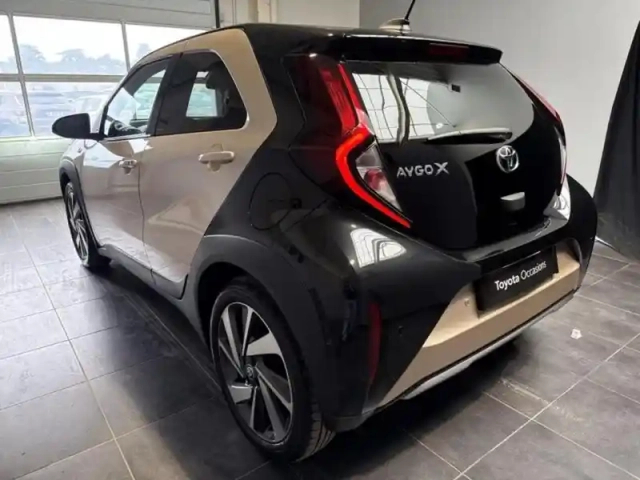 Toyota Aygo X 1.0 vvt-i 72ch collection my24 — photo 4