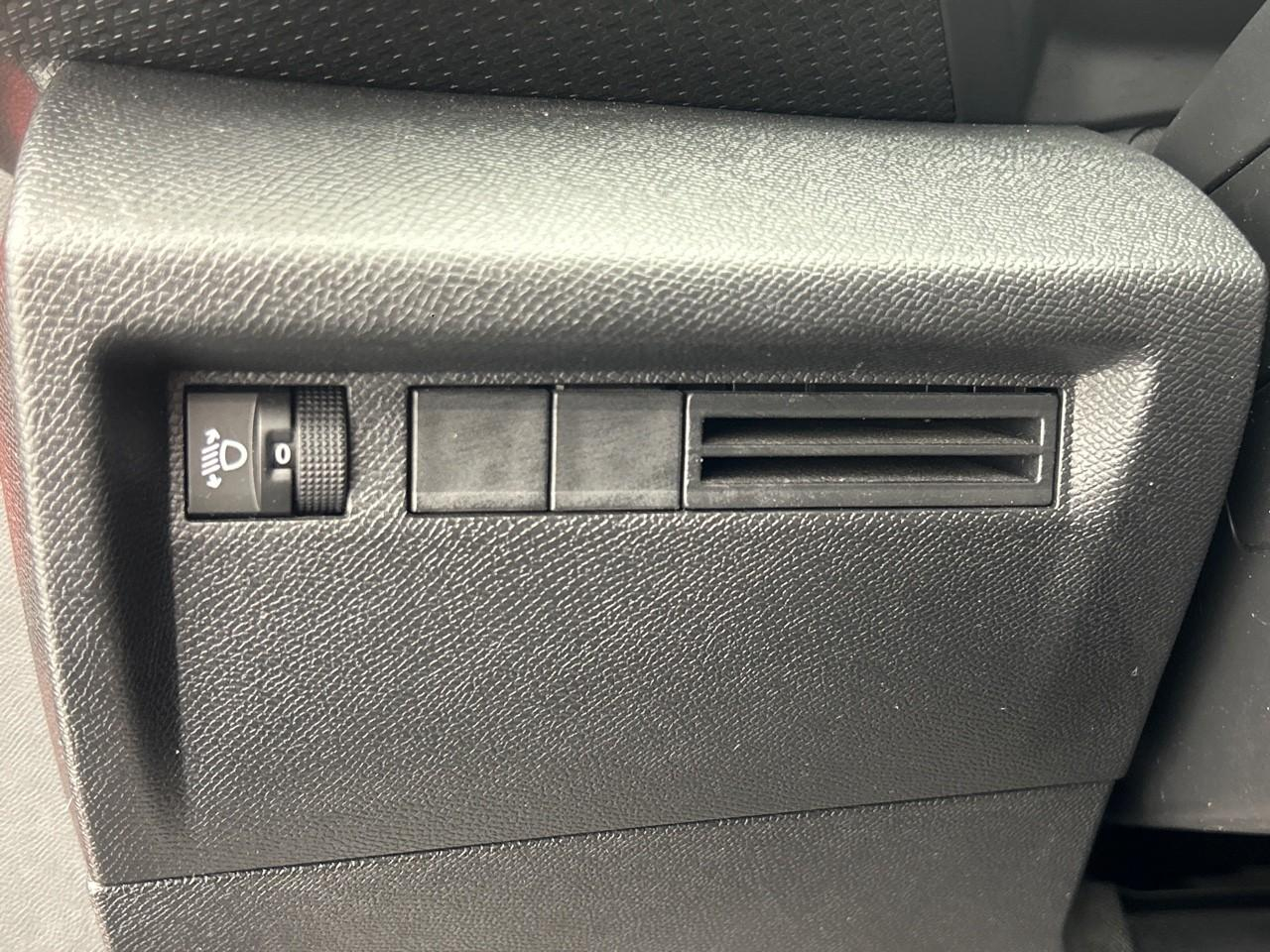 Citroën C4 hybride 136 e-dcs6 max — photo 26