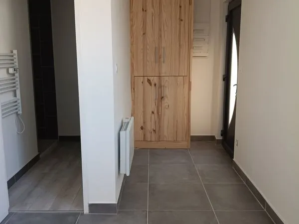 Appartement rdc avec 1 chambre