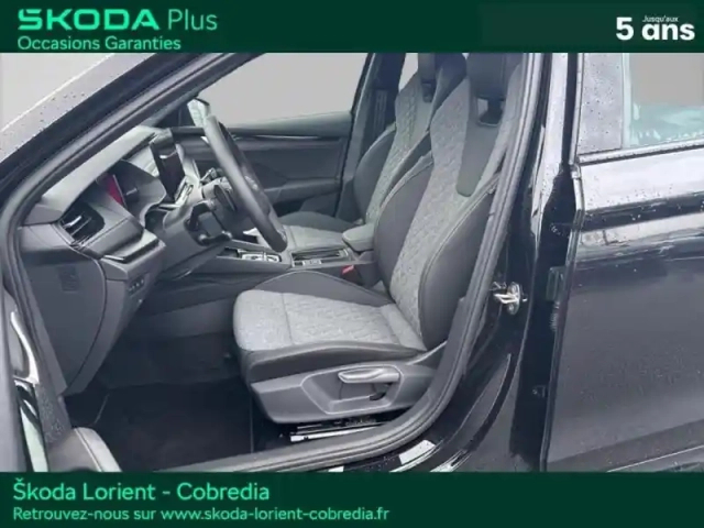 Skoda Octavia combi 2.0 tdi scr 150ch sportline dsg7 — photo 8