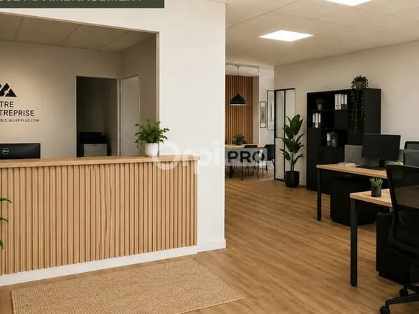 Local 114 m²