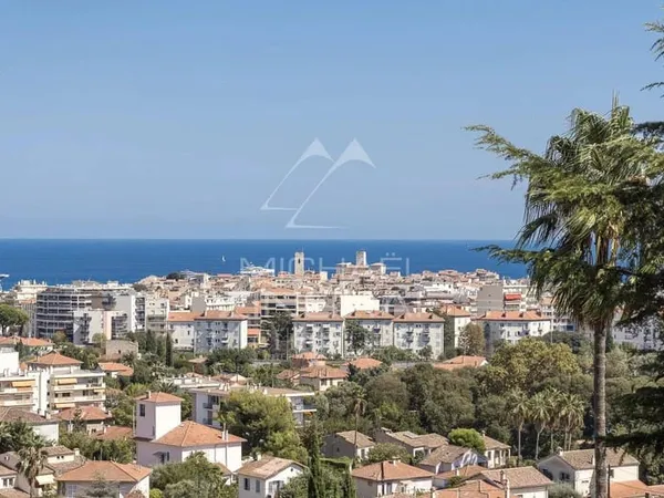 Appartement 7 pièces 144 m²