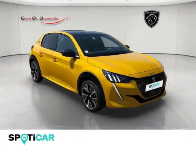 Peugeot 208 e- 136ch gt — photo 9