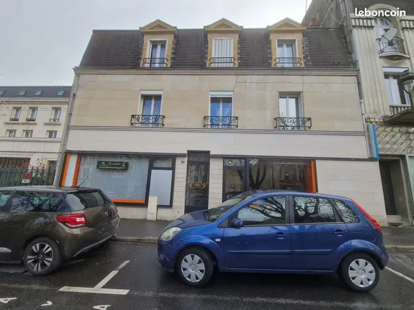 Local commercial 153 m² CHARLEVILLE MEZIERES