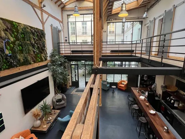 Bureaux 810 m²
