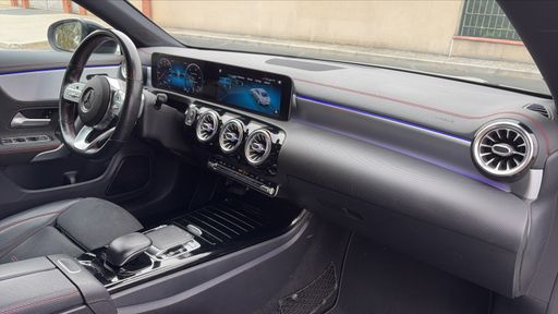 Mercedes Classe CLA Coupe 2.0 200D 150 - AMG Line – 2019 – 109000 km – Diesel – Boîte Automatique — photo 32