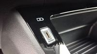 Peugeot 208 Style PureTech 100 S S EAT8 — photo 16