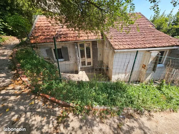 Maison coup de coeur à Auxerre -Calme, terrain arboré et pas de vis- à-vis