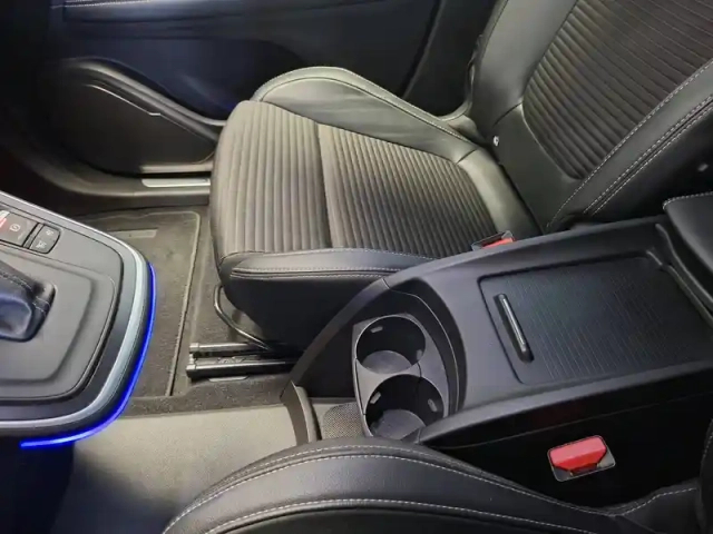 Renault Scenic grand  tce 160 energy edc — photo 44
